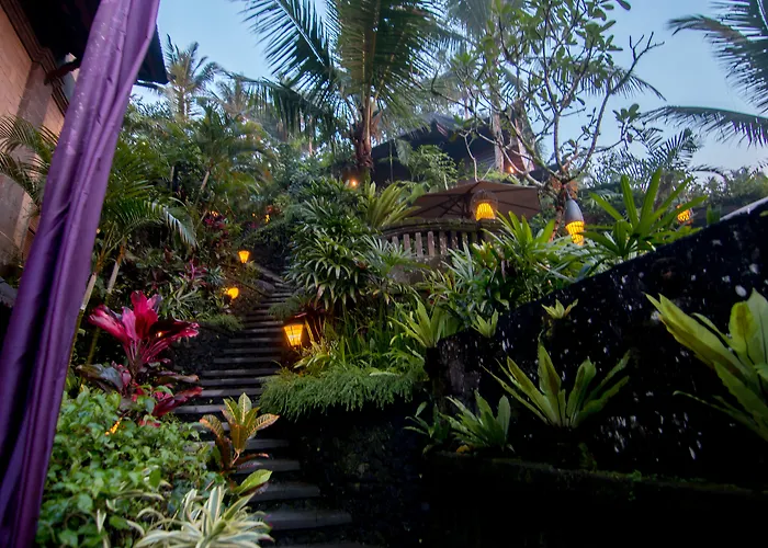 Villa Bidadari Private & Retreat