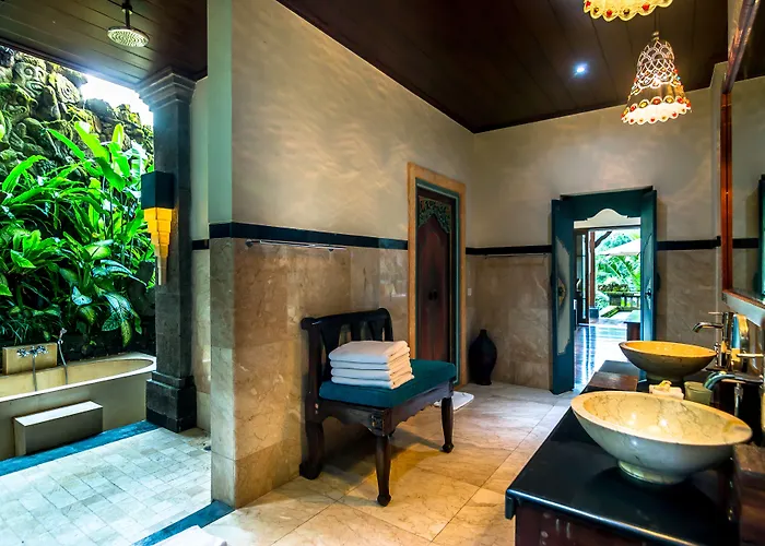 Villa Bidadari Private & Retreat